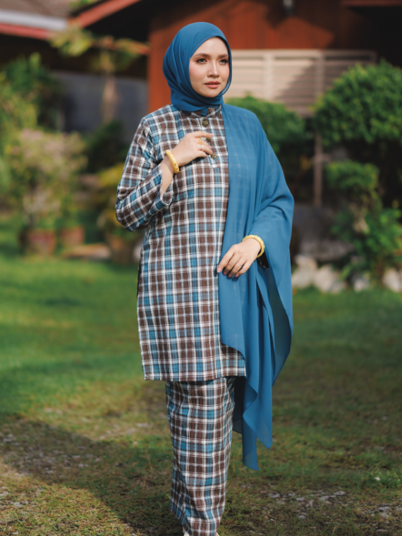 Kurung Laila